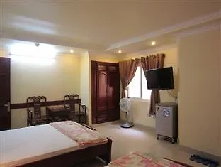 Hung Thanh Hotel Ho Chi Minh City 2*,