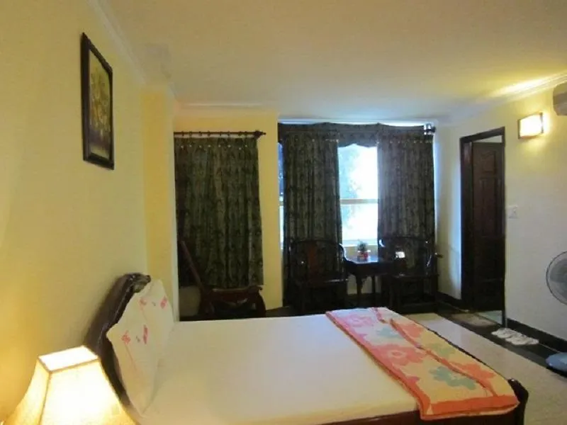 Hung Thanh Hotel Ho Chi Minh City 2*,